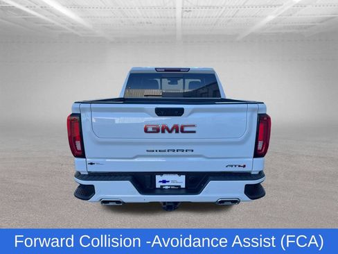 Used 2022 GMC Sierra 1500 AT4 w/ Sierra Safety Plus Package AWD/4WD image 5