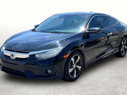 Used 2017 Honda Civic Touring image 12