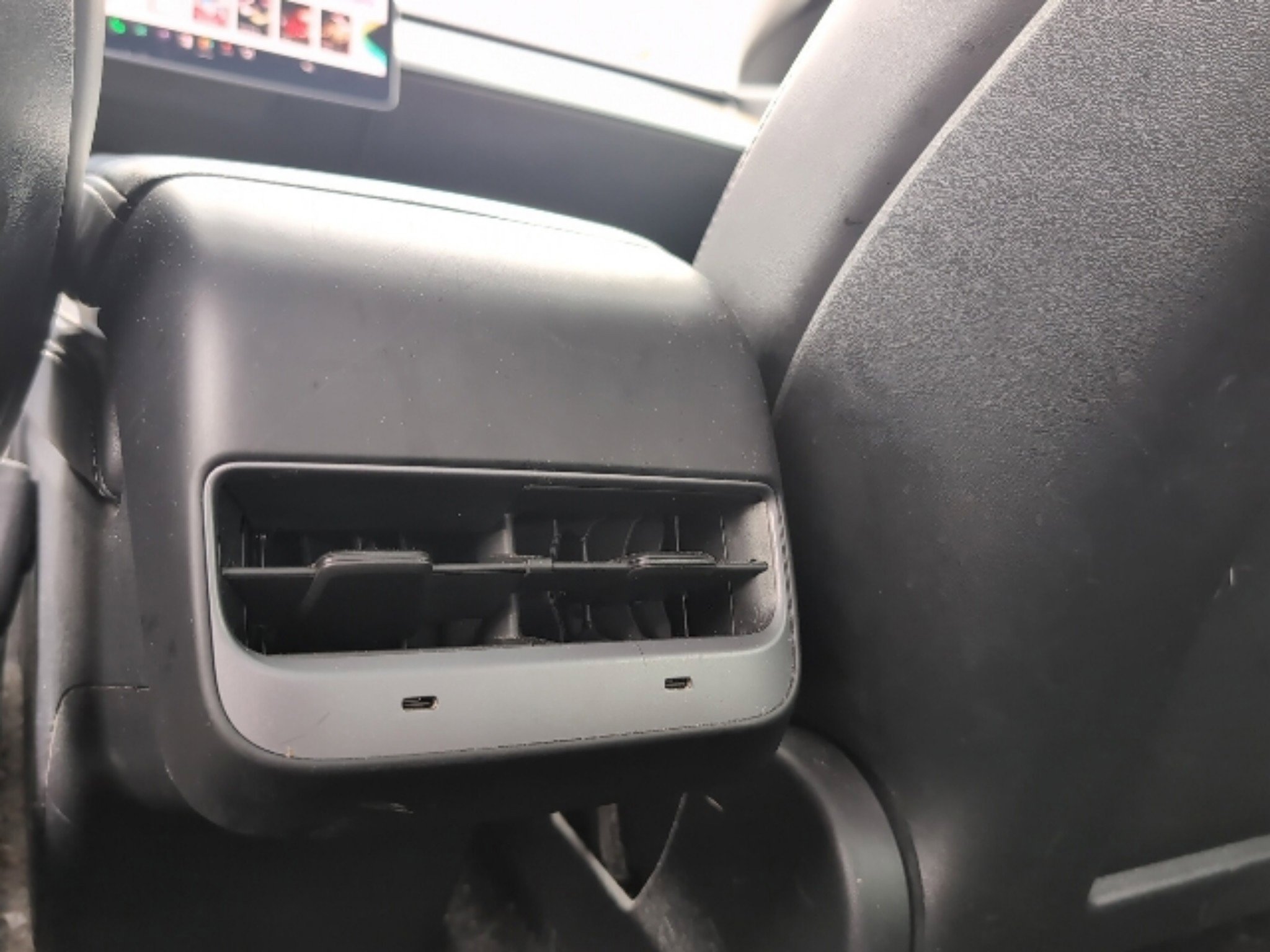 Used 2022 Tesla Model Y Long Range AWD/4WD image 21