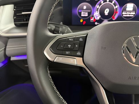 New 2026 Volkswagen Tiguan SE image 12