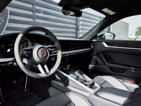 Used 2024 Porsche 911 Turbo image 2