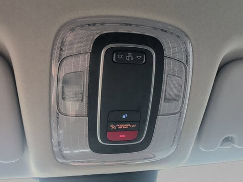 Used 2025 Hyundai Kona SEL FWD image 28