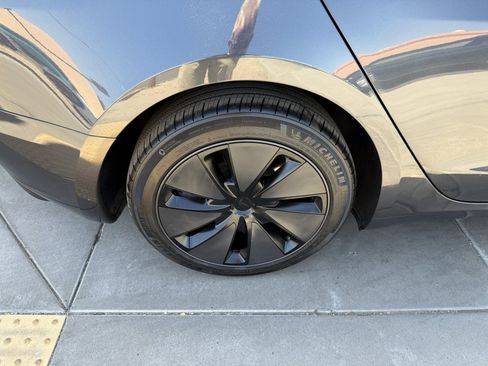 Used 2025 Tesla Model 3 Long Range RWD image 15