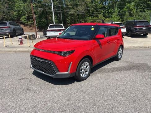 Used 2023 Kia Soul LX w/ LX Technology Package FWD image 36
