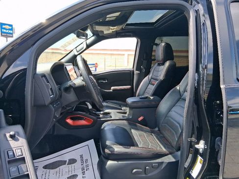 Used 2025 Nissan Frontier PRO-4X w/ Pro Premium Package AWD/4WD image 15