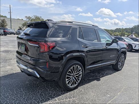 Certified 2026 GMC Terrain Denali AWD/4WD image 5