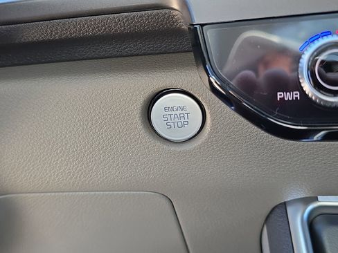 New 2026 Kia Carnival FWD image 27