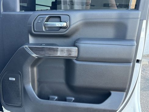 Used 2023 Chevrolet Silverado 2500 LTZ w/ LTZ Premium Package image 35