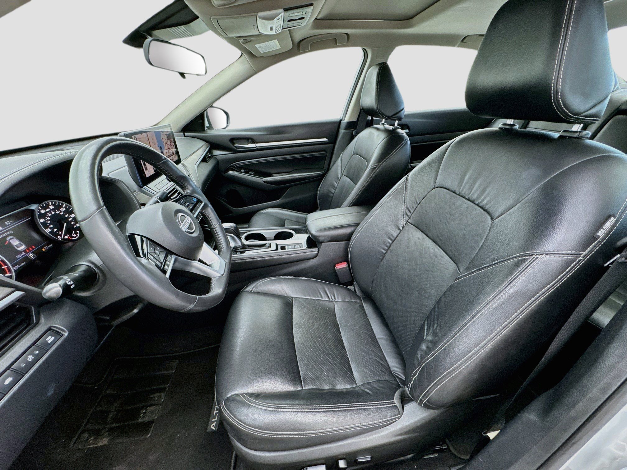 Used 2023 Nissan Altima 2.5 SL FWD image 13