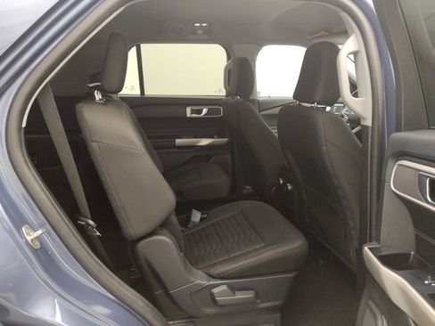 Used 2021 Ford Explorer XLT RWD image 19