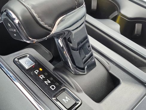 Certified 2021 Ford F150 Lariat w/ Equipment Group 502A High image 36