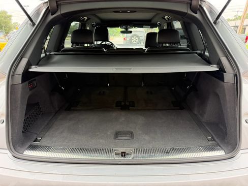 Used 2018 Audi Q7 3.0T Prestige AWD/4WD image 7