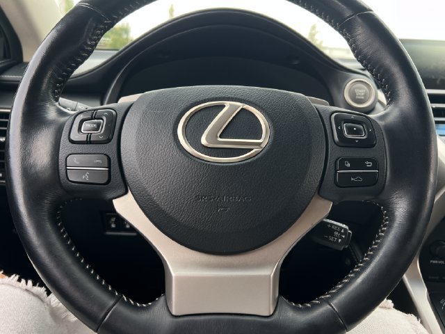 Used 2015 Lexus NX 200t FWD w/ Luxury Package image 18