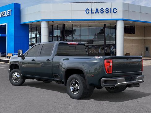 New 2026 Chevrolet Silverado 3500 LT image 3