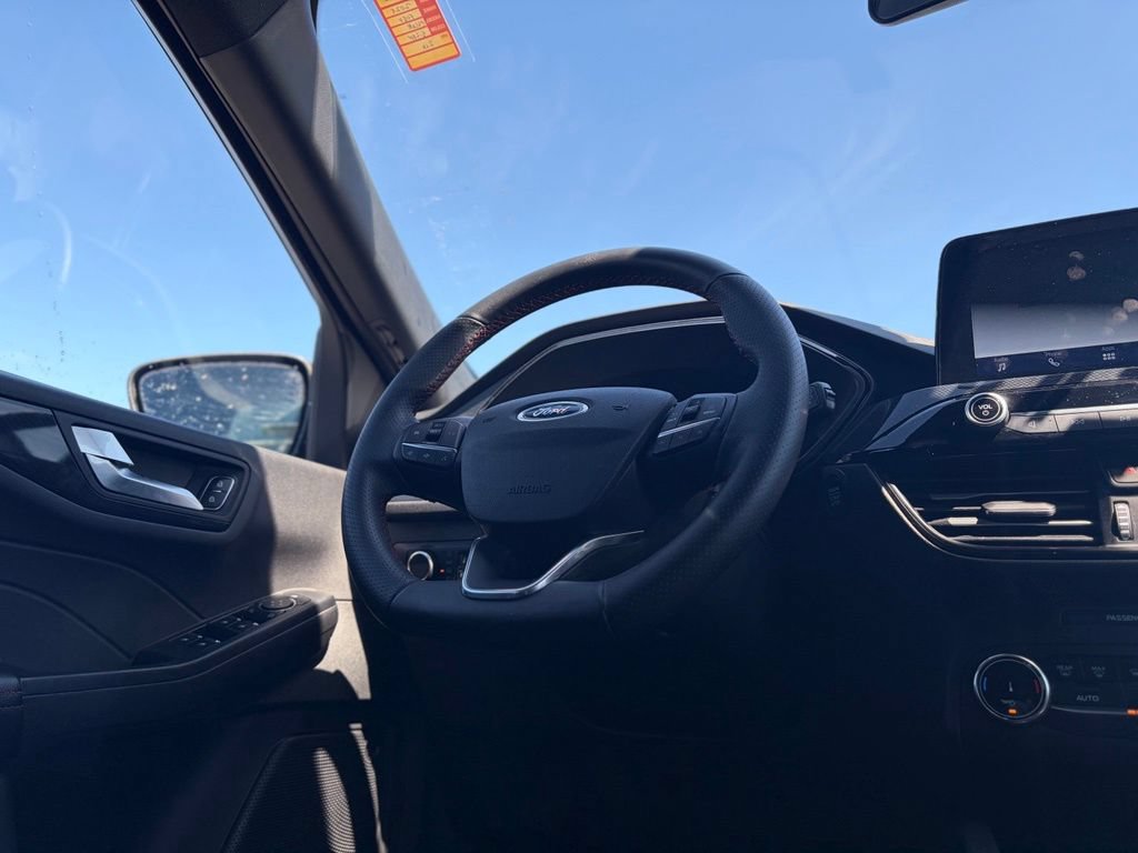 Used 2025 Ford Escape ST-Line AWD/4WD image 35