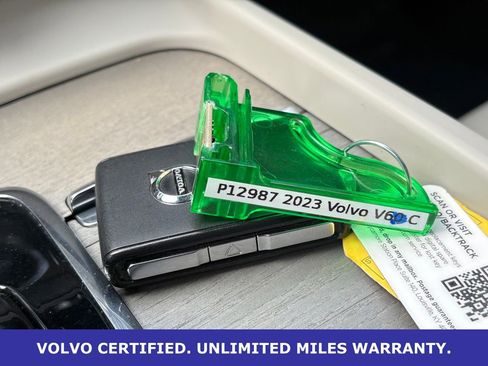 Certified 2023 Volvo V60 B5 Cross Country Plus w/ Climate Package AWD/4WD image 33