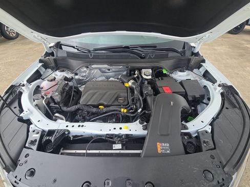 Used 2026 Chevrolet Trax RS w/ Sunroof Package FWD image 34