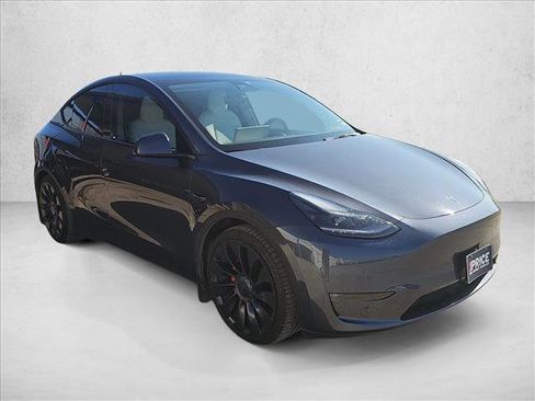 Used 2022 Tesla Model Y Performance image 7