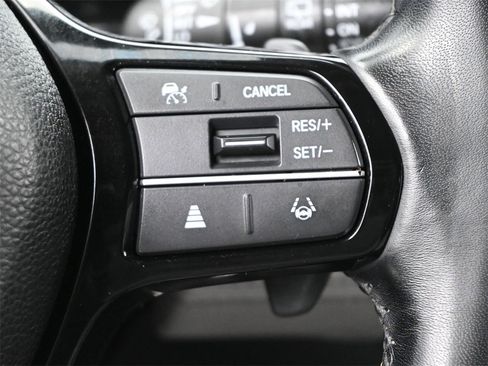 Used 2024 Honda Pilot EX-L image 8