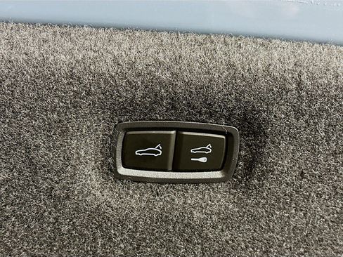 Used 2023 Audi e-tron GT Premium Plus w/ Performance Package image 29