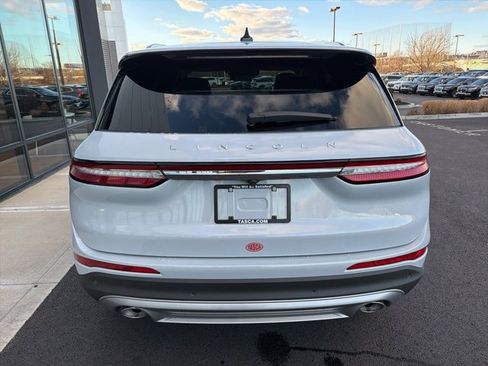 New 2026 Lincoln Corsair Premiere image 4