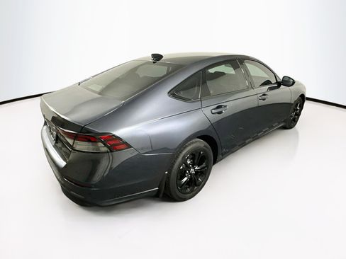 Used 2025 Honda Accord SE image 9