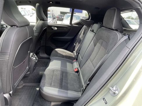 Used 2023 Volvo XC40 Recharge Ultimate w/ Protection Package Premier AWD/4WD image 4