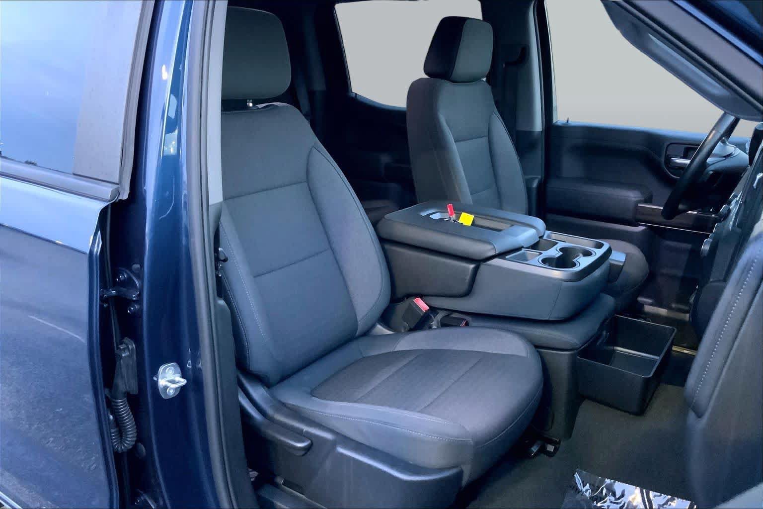 Used 2019 Chevrolet Silverado 1500 RST w/ All-Star Edition AWD/4WD image 8