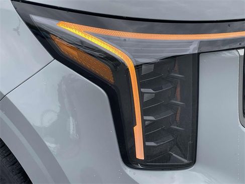 New 2026 Kia Carnival EX image 7