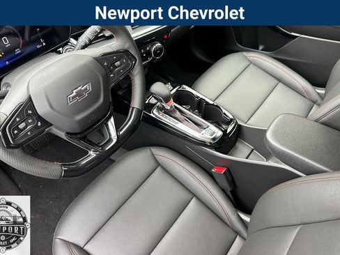 New 2026 Chevrolet Trax RS w/ Sunroof Package image 11