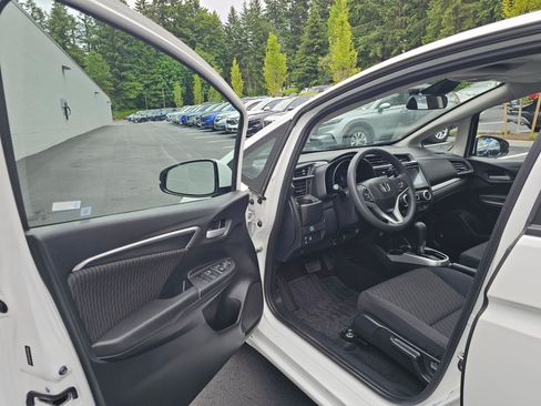 Used 2018 Honda Fit EX image 21