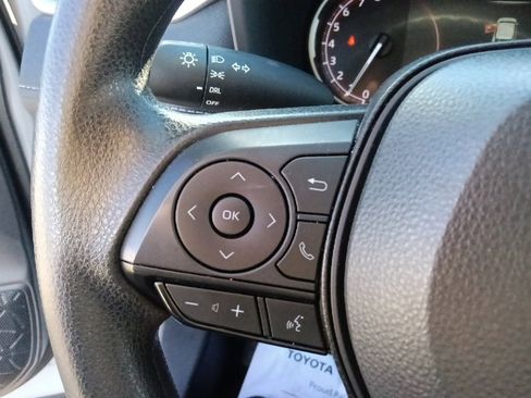 Used 2024 Toyota RAV4 LE image 18