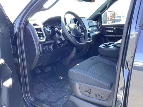 Used 2025 RAM 2500 Big Horn AWD/4WD image 7