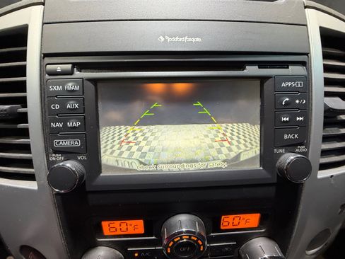 Used 2015 Nissan Frontier PRO-4X w/ Pro-4x Luxury Package image 29