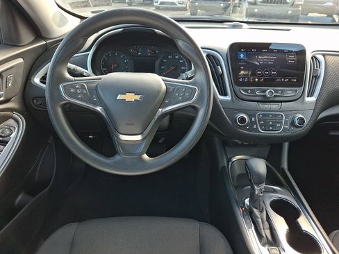 Used 2023 Chevrolet Malibu LT FWD image 10