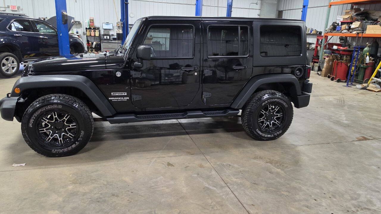 Used 2014 Jeep Wrangler Unlimited Sport w/ Quick Order Package 24S AWD/4WD image 6