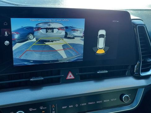 Used 2024 Kia Sportage SX image 31