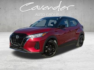 Used 2022 Nissan Kicks SV video 1