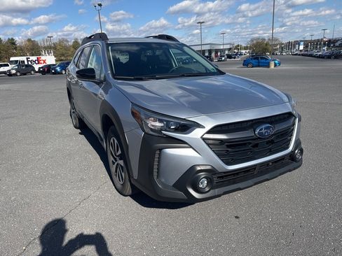 Certified 2025 Subaru Outback Premium image 7