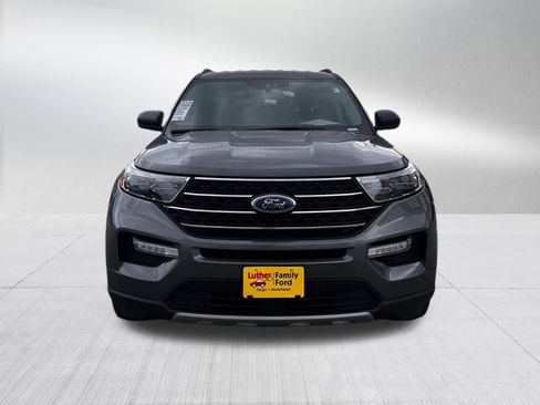 Used 2021 Ford Explorer XLT w/ Equipment Group 202A AWD/4WD image 2