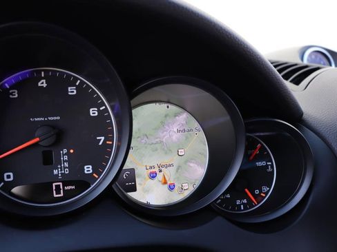 Used 2018 Porsche Cayenne Platinum Edition w/ Premium Package image 45