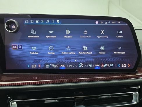 Used 2026 Chevrolet Traverse RS AWD/4WD image 35