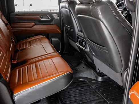 Used 2024 GMC Sierra 2500 Denali Ultimate w/ Max Trailering Package AWD/4WD image 35