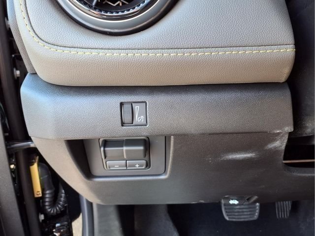 New 2026 Chevrolet Colorado ZR2 w/ Technology Package AWD/4WD image 23