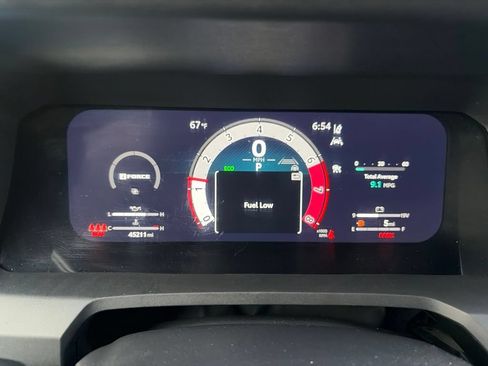 Used 2025 Toyota Tacoma TRD Off-Road AWD/4WD image 26
