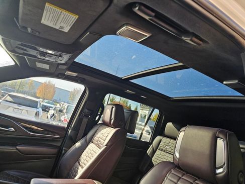 Certified 2023 Cadillac Escalade ESV Sport Platinum w/ LPO, ONYX Package image 31