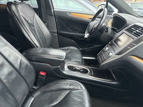 Used 2015 Lincoln MKC FWD w/ Equipment Group 101A Select image 9