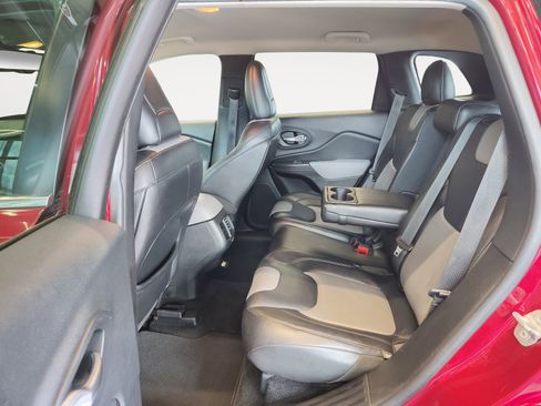 Used 2014 Jeep Cherokee Limited image 23