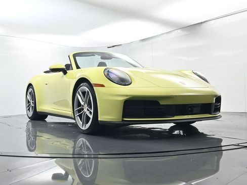 Certified 2025 Porsche 911 Carrera RWD image 61