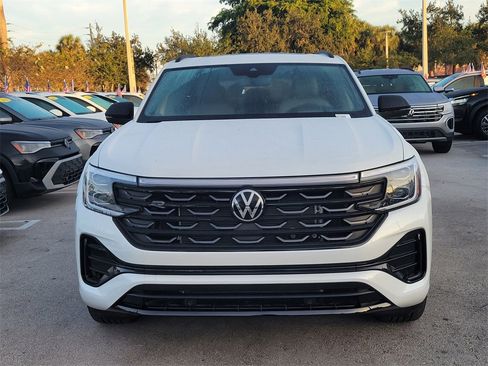New 2026 Volkswagen Atlas Cross Sport SEL R-Line image 2